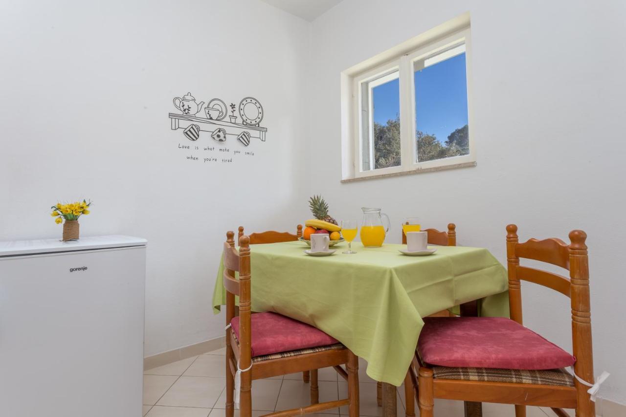 Apartments Marija Bibic Hvar Town Esterno foto